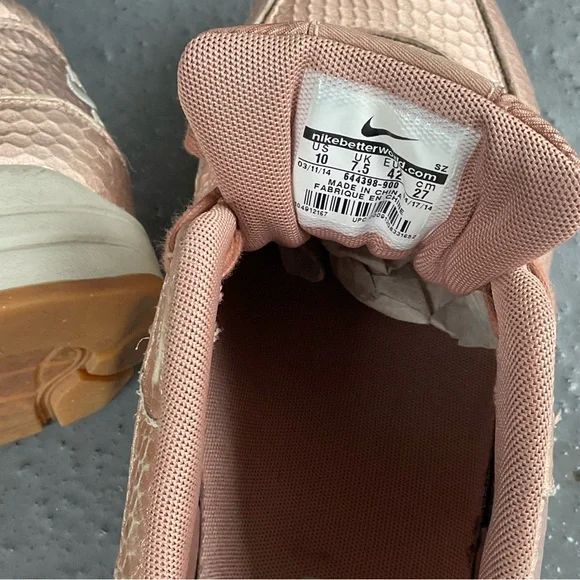 Nike Air Max 1 Bronze Snakeskin Patterned Sneakers- Women, Sz 10 - Picture 5 of 8